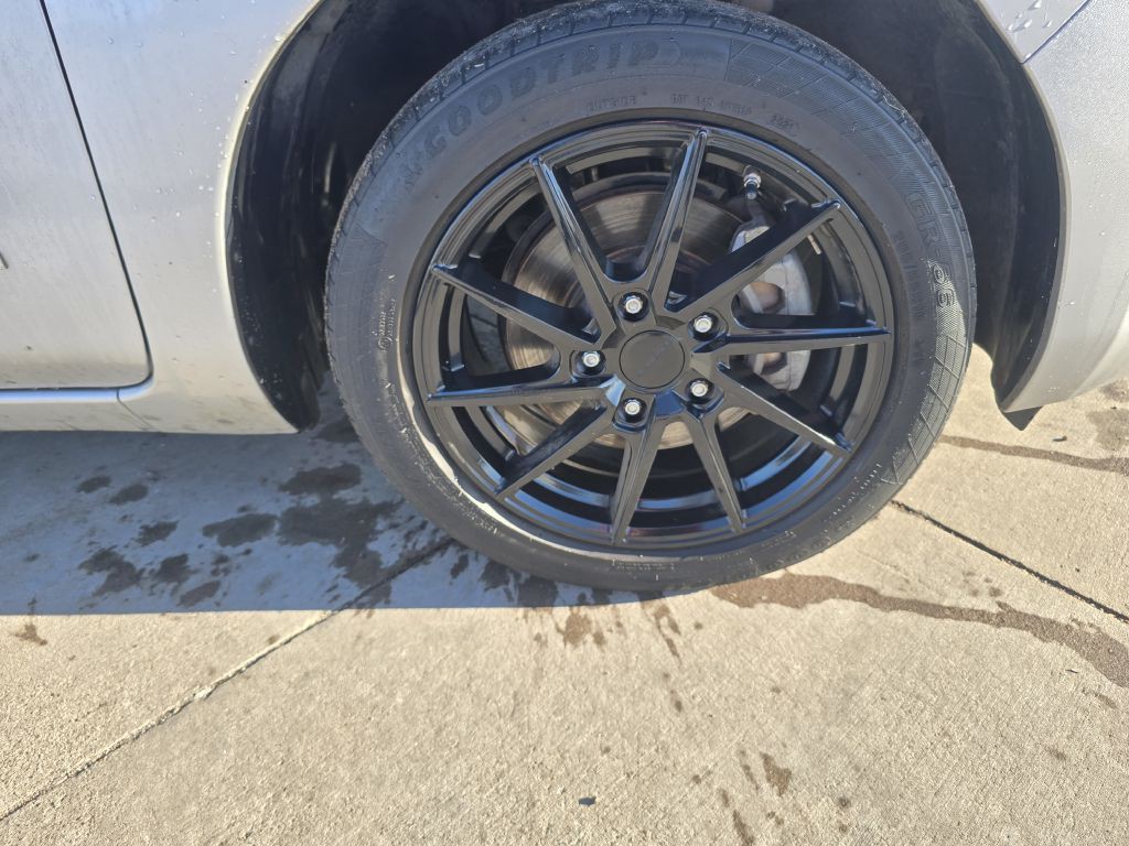 2011 Nissan Leaf Image 15