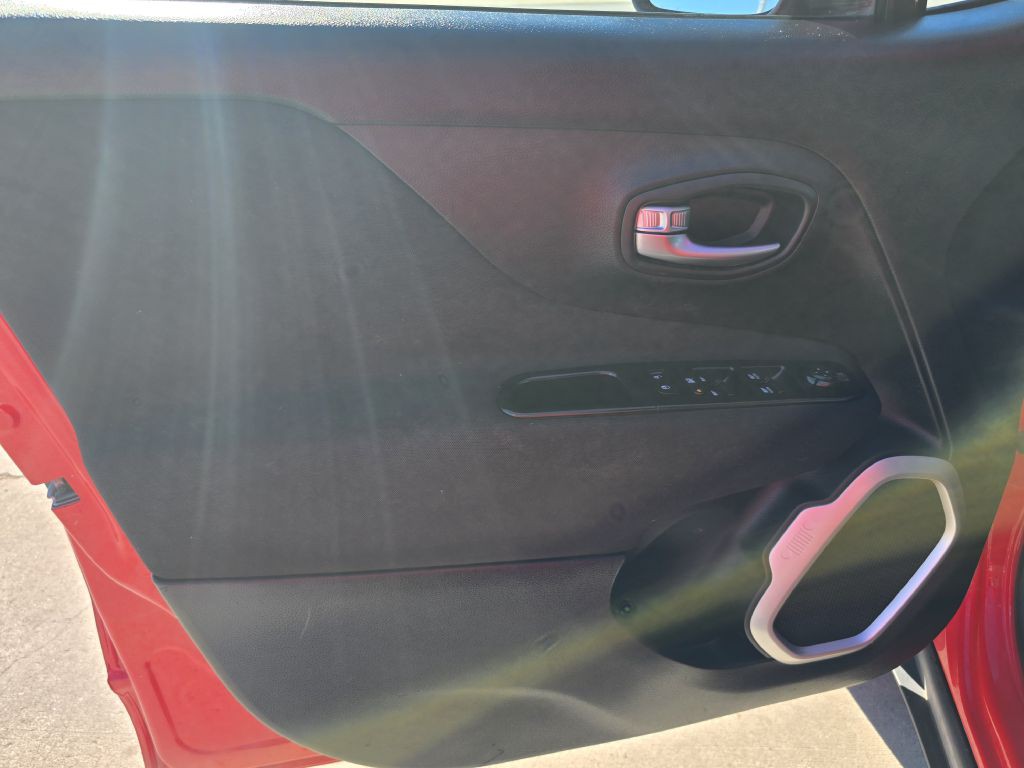 2018 Jeep Renegade Image 31