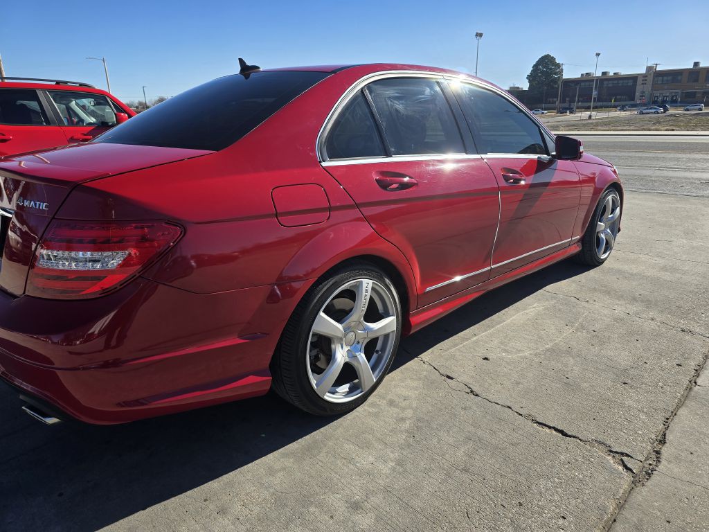 2014 Mercedes-Benz C-Class Image 3