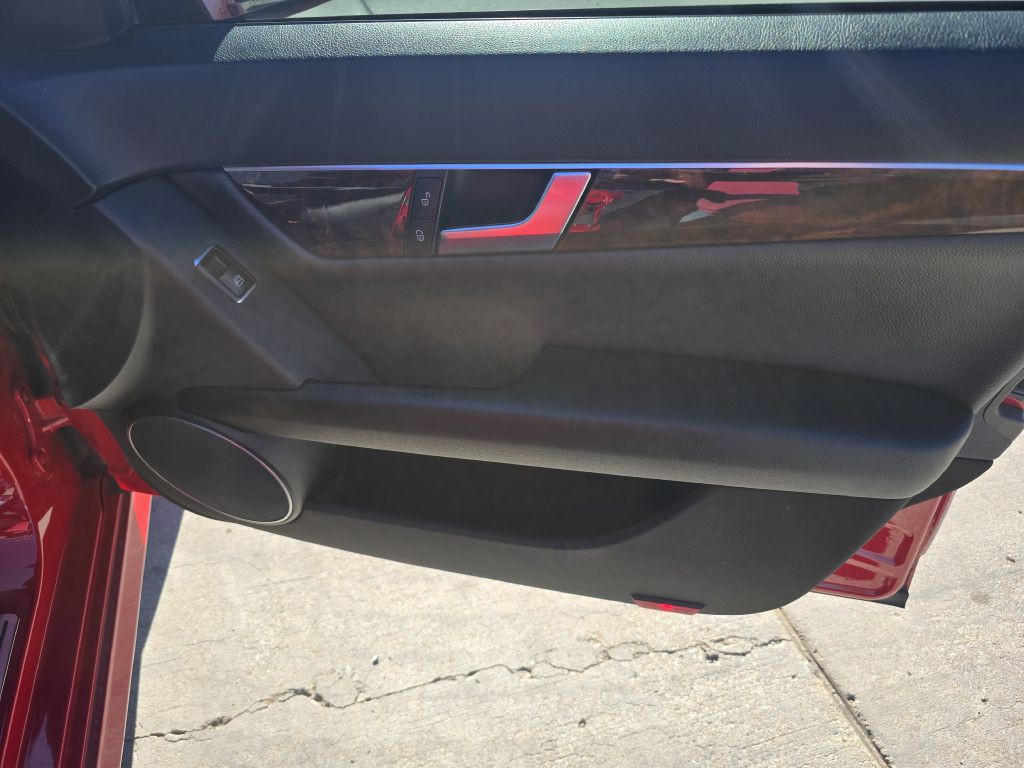 2014 Mercedes-Benz C-Class Image 20