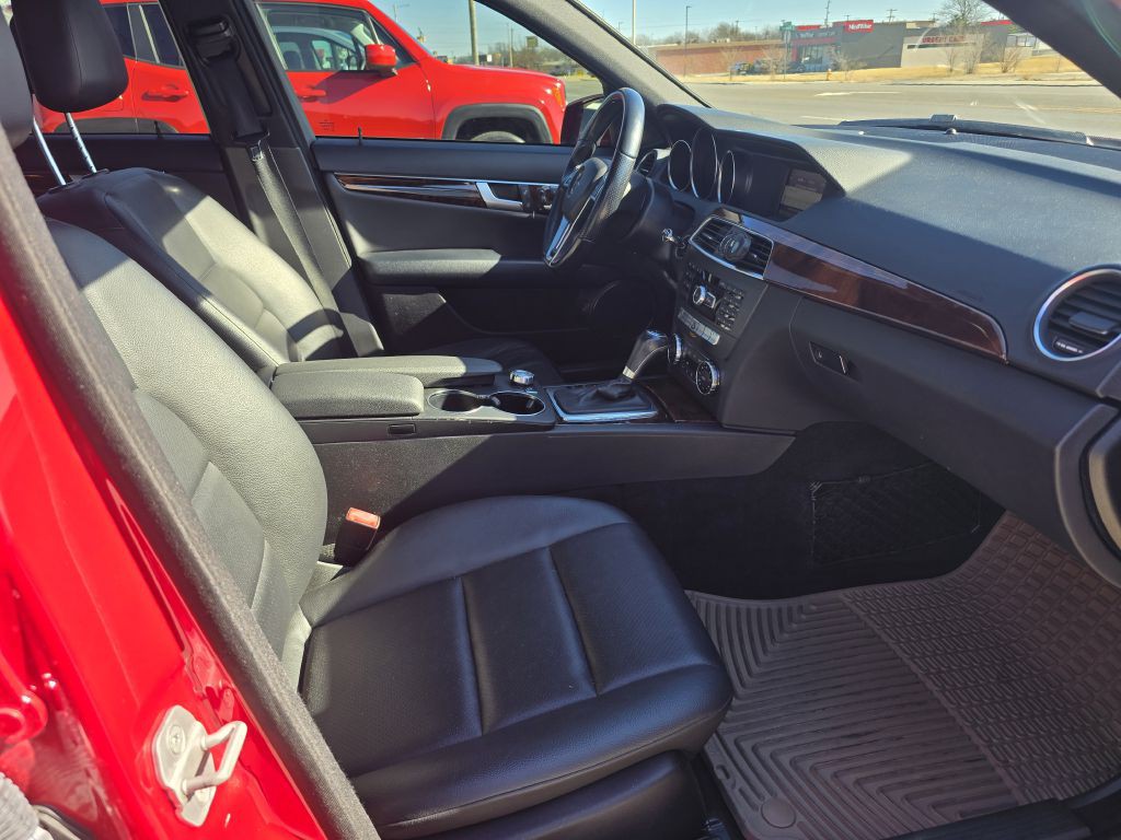 2014 Mercedes-Benz C-Class Image 22