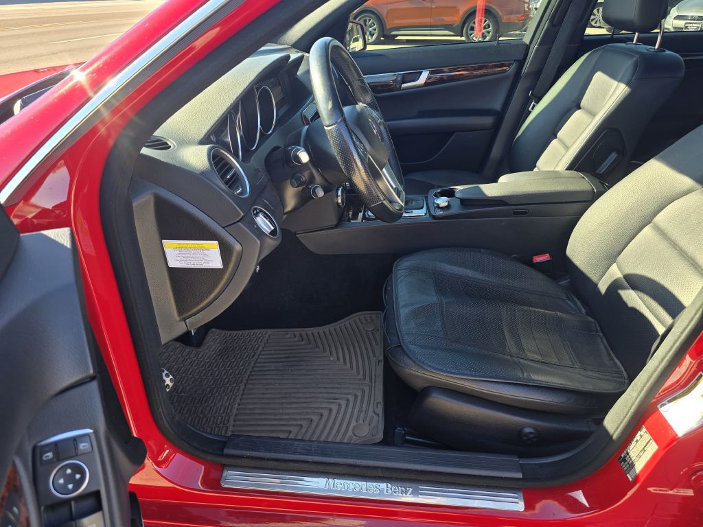 2014 Mercedes-Benz C-Class Image 36