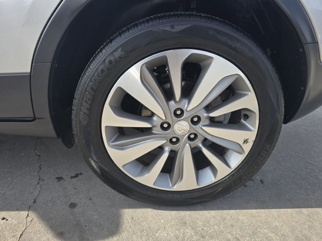 2018 Buick Enclave Image 12