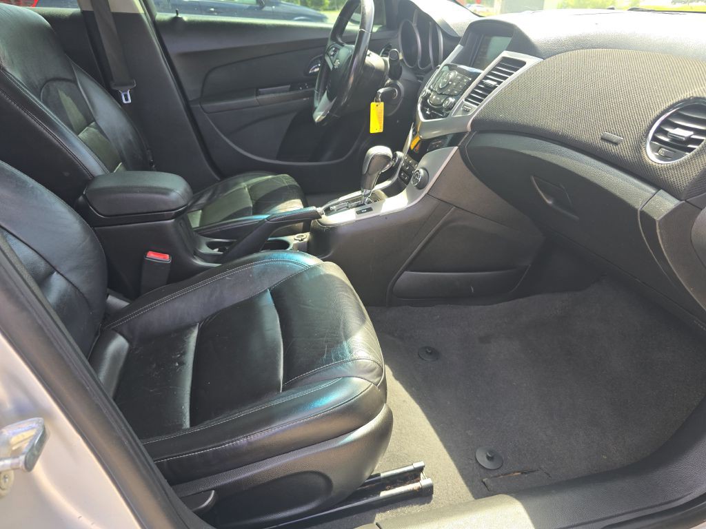 2013 Chevrolet Cruze Image 18