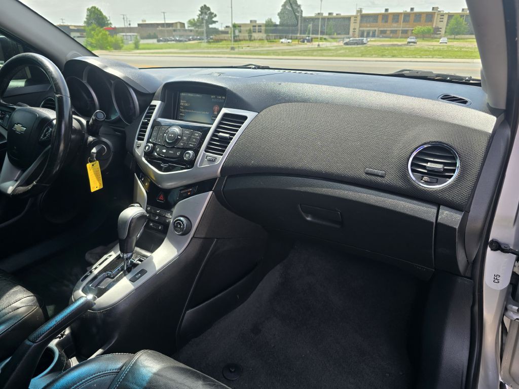 2013 Chevrolet Cruze Image 19