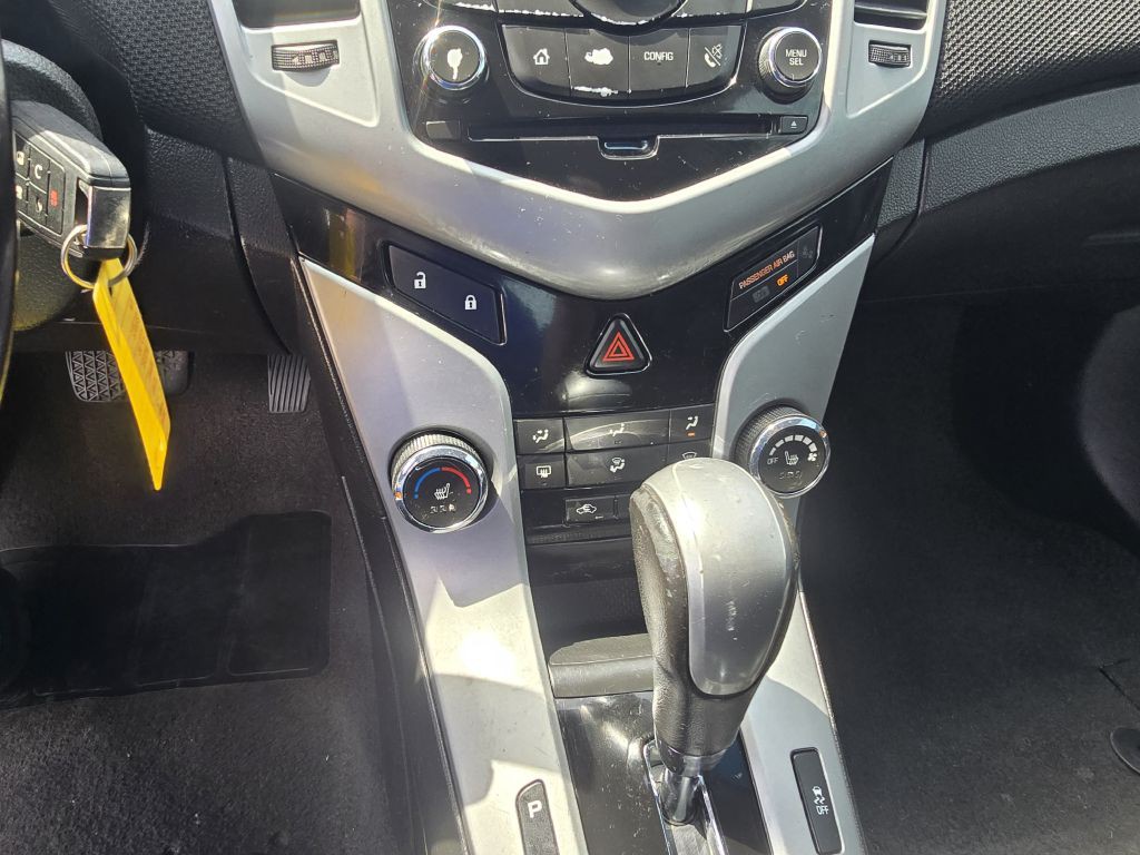 2013 Chevrolet Cruze Image 34