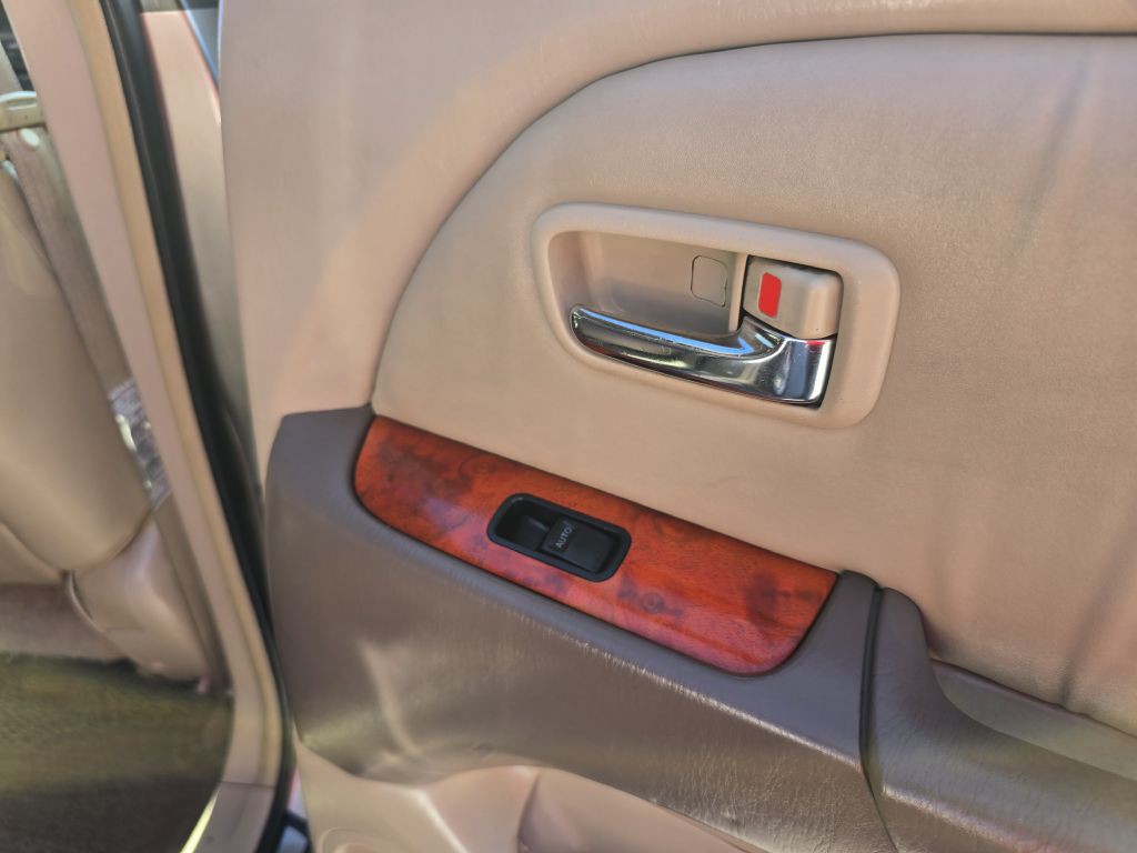 2001 Lexus RX Image 20