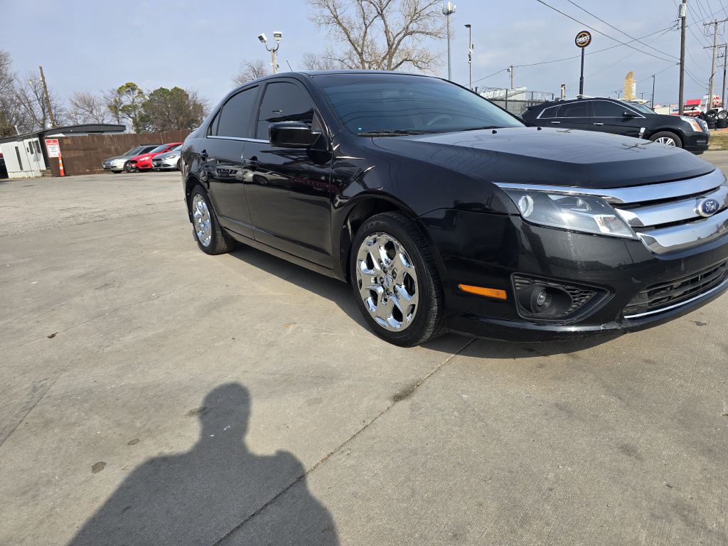 2010 Ford Fusion Image 1