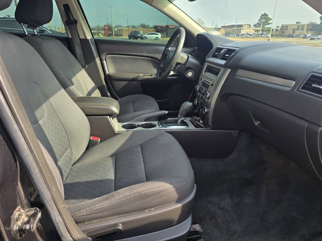 2010 Ford Fusion Image 19