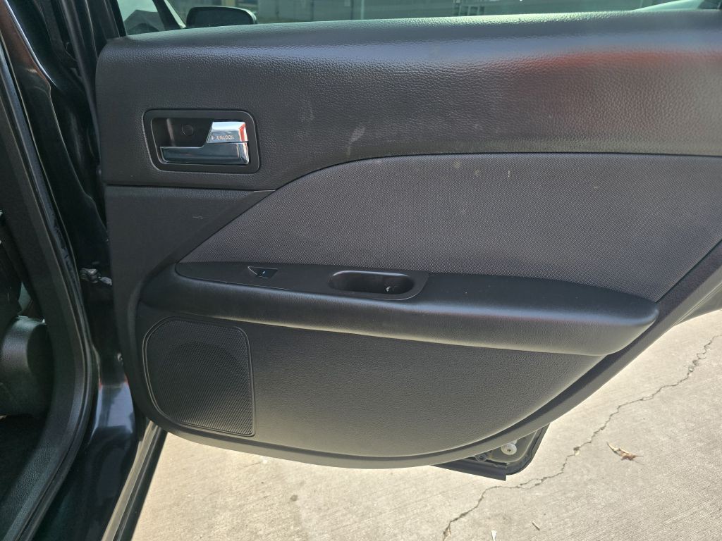 2010 Ford Fusion Image 22