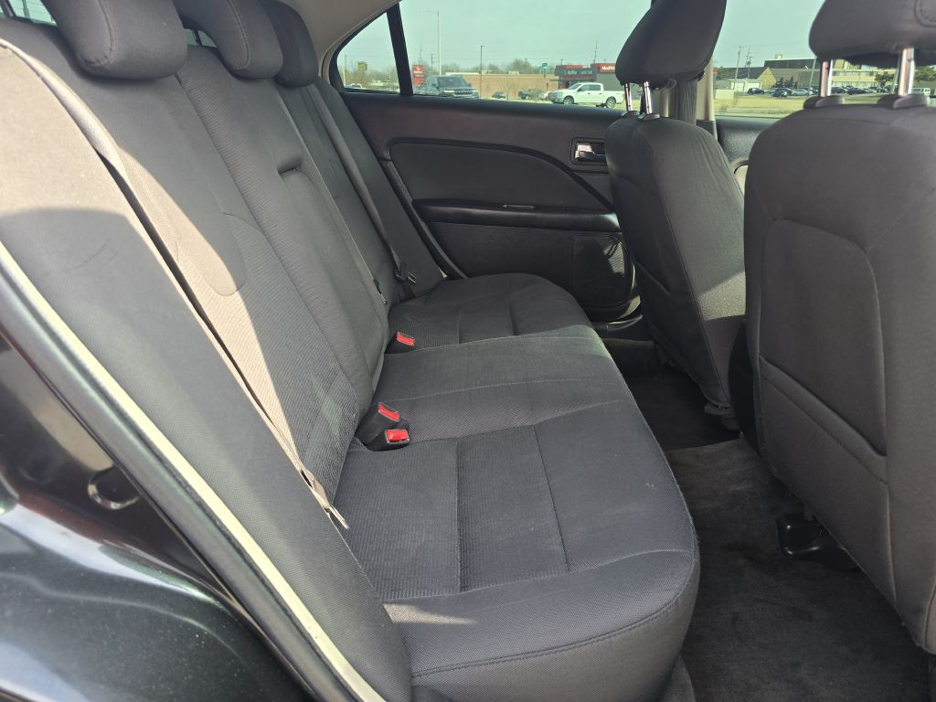 2010 Ford Fusion Image 24