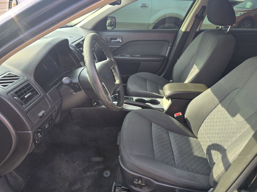2010 Ford Fusion Image 32