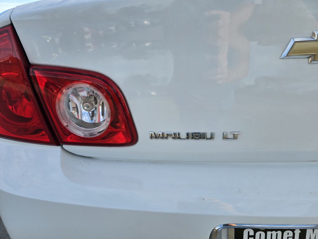 2011 Chevrolet Malibu Image 5