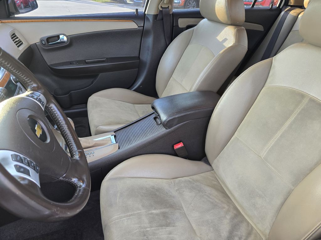 2011 Chevrolet Malibu Image 29