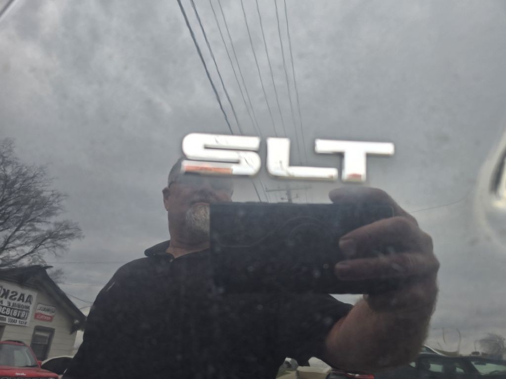 2010 GMC Acadia Image 4