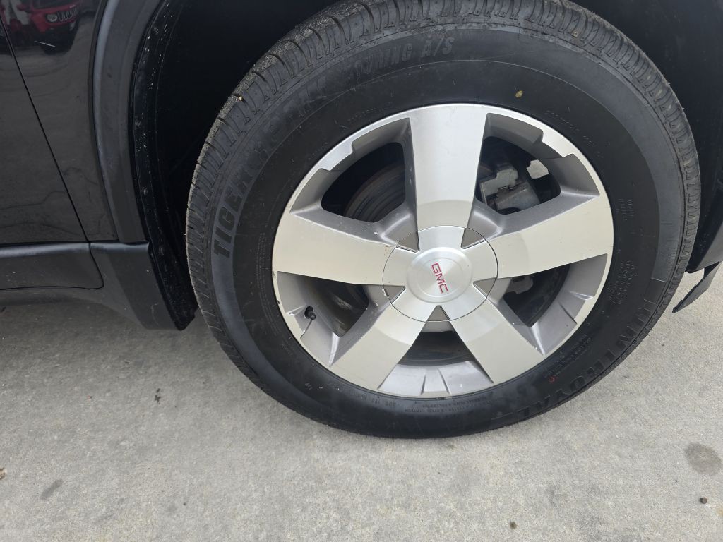 2010 GMC Acadia Image 15