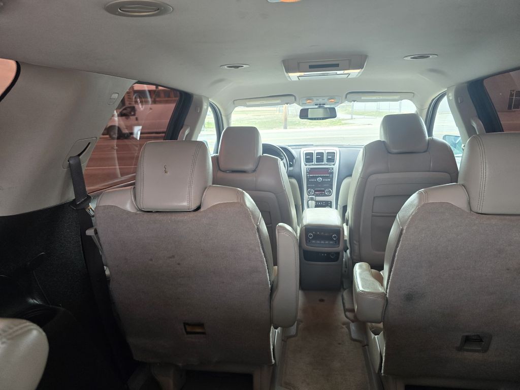 2010 GMC Acadia Image 26