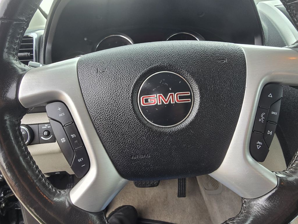 2010 GMC Acadia Image 35