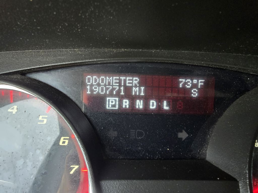 2010 GMC Acadia Image 38