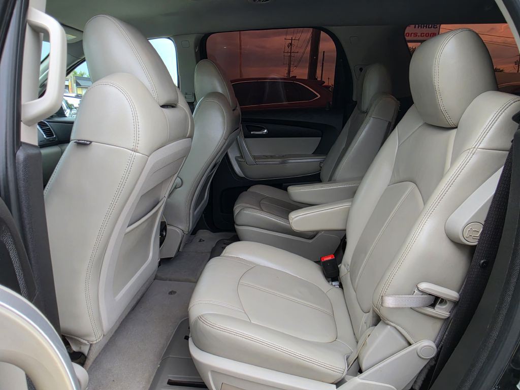 2010 GMC Acadia Image 29