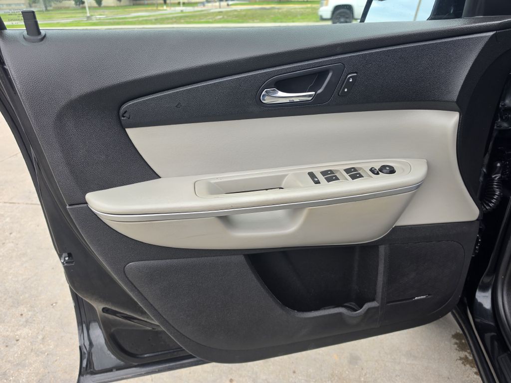 2010 GMC Acadia Image 32