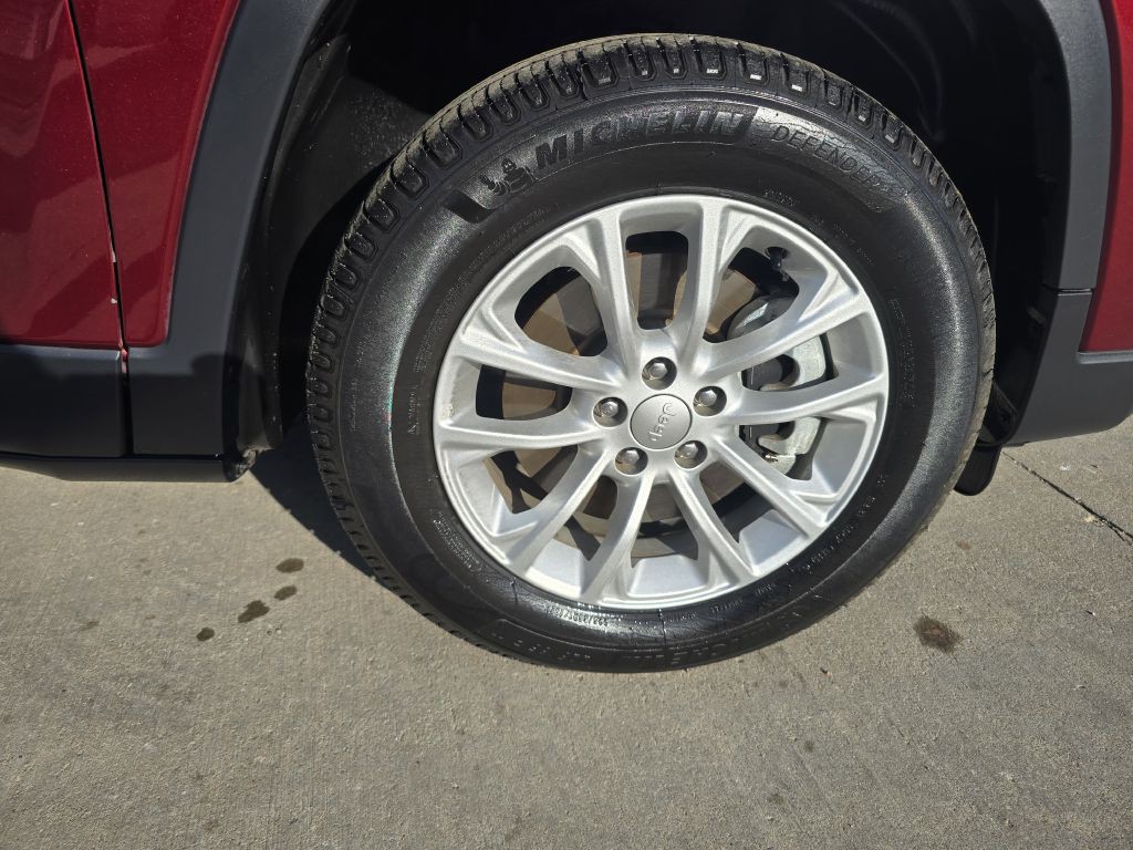 2021 Jeep Cherokee Image 17