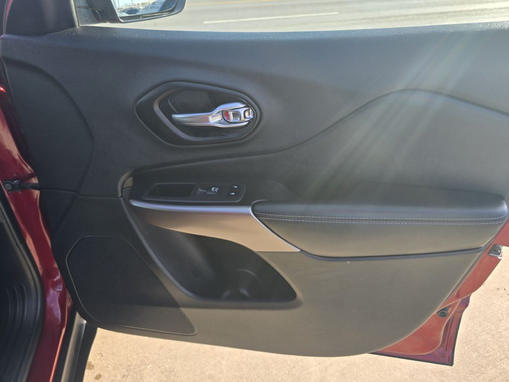 2021 Jeep Cherokee Image 18