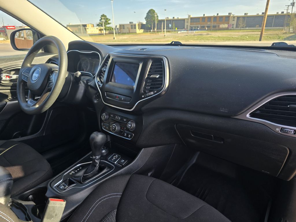 2021 Jeep Cherokee Image 21