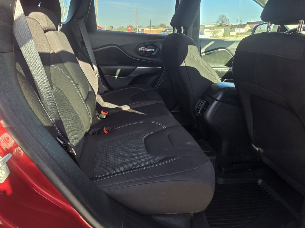 2021 Jeep Cherokee Image 24