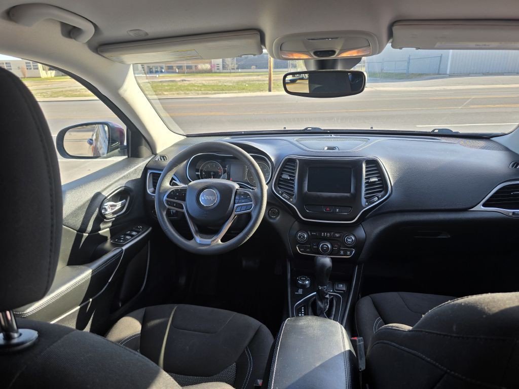 2021 Jeep Cherokee Image 25