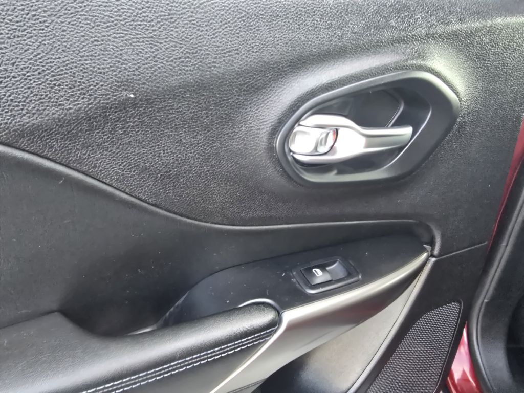 2021 Jeep Cherokee Image 30