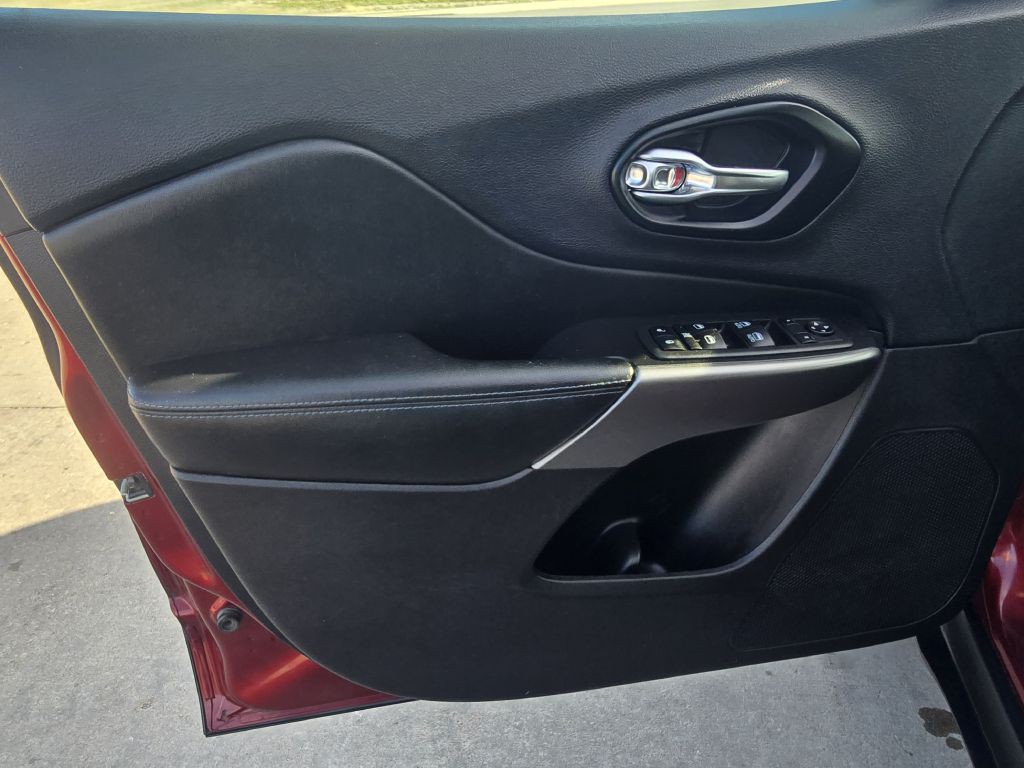 2021 Jeep Cherokee Image 31