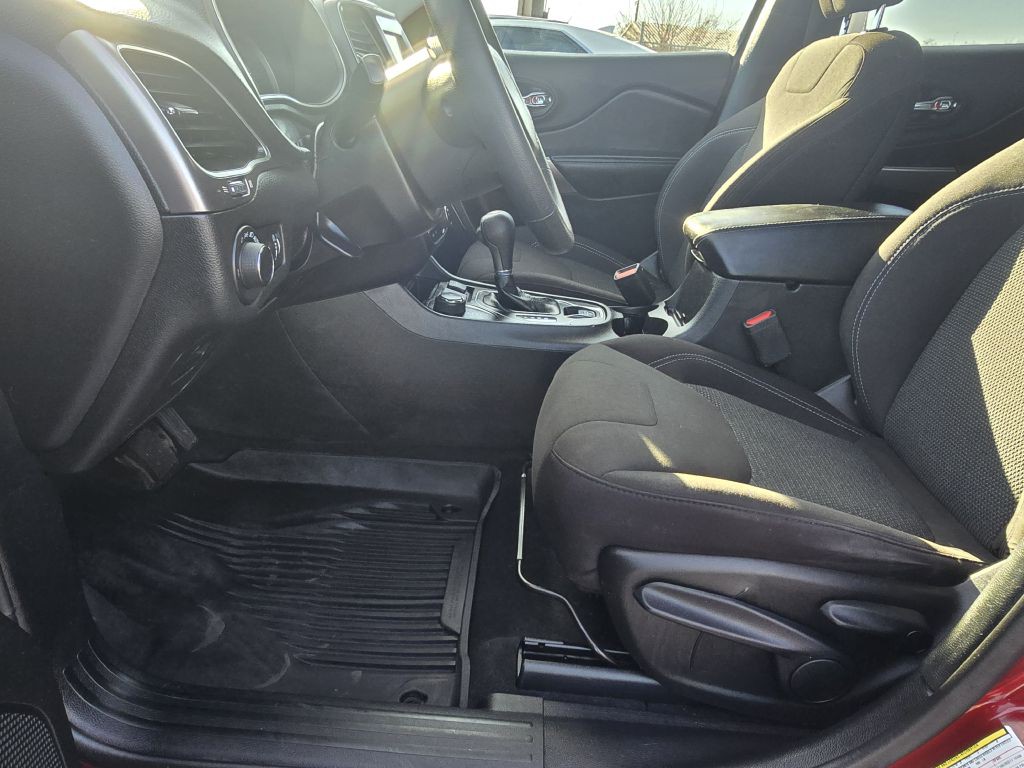 2021 Jeep Cherokee Image 33