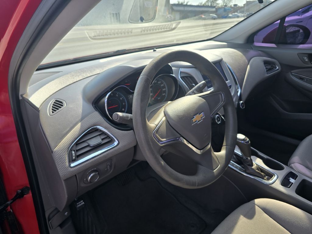 2016 Chevrolet Cruze Image 28