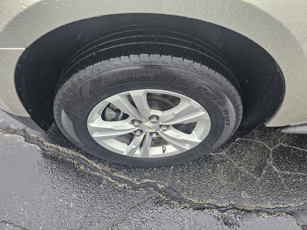 2015 Chevrolet Equinox Image 16