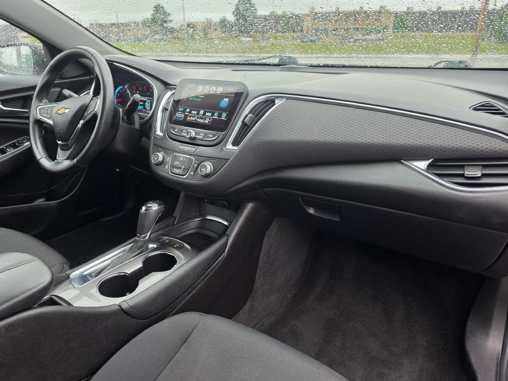 2016 Chevrolet Malibu Image 26