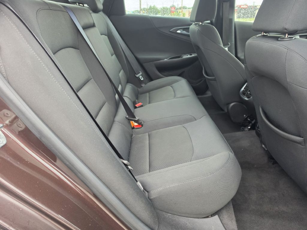 2016 Chevrolet Malibu Image 29