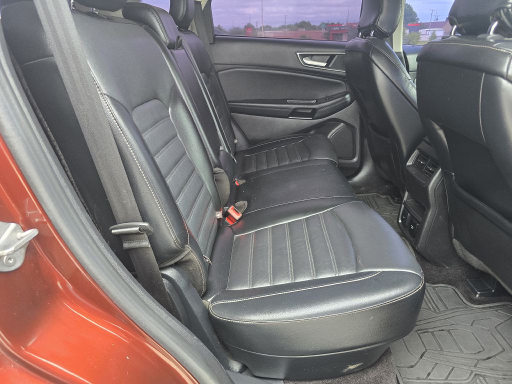2016 Ford Edge Image 25