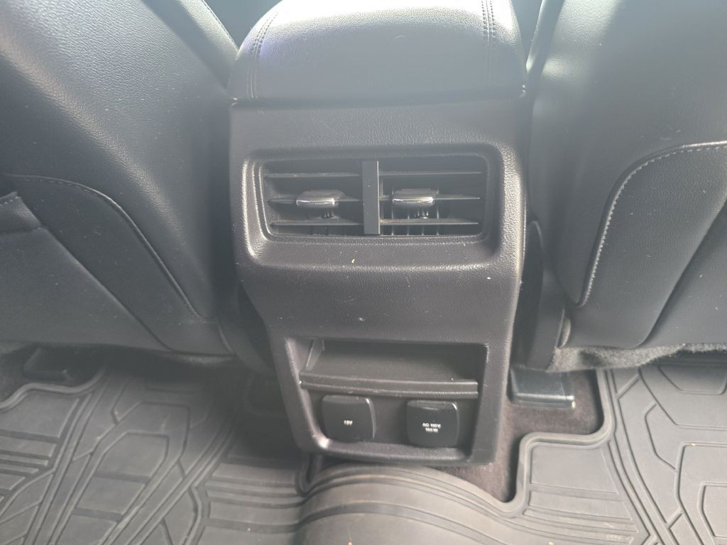 2016 Ford Edge Image 26