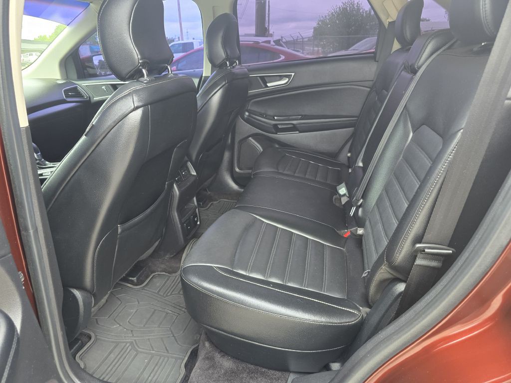 2016 Ford Edge Image 30