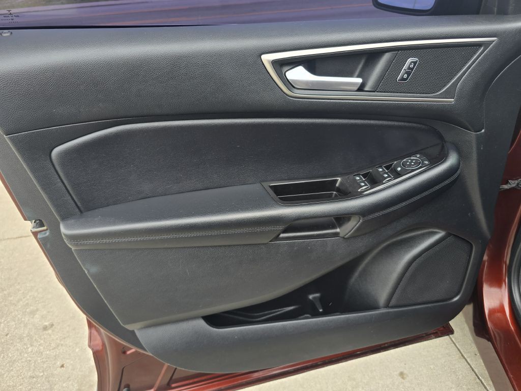2016 Ford Edge Image 33