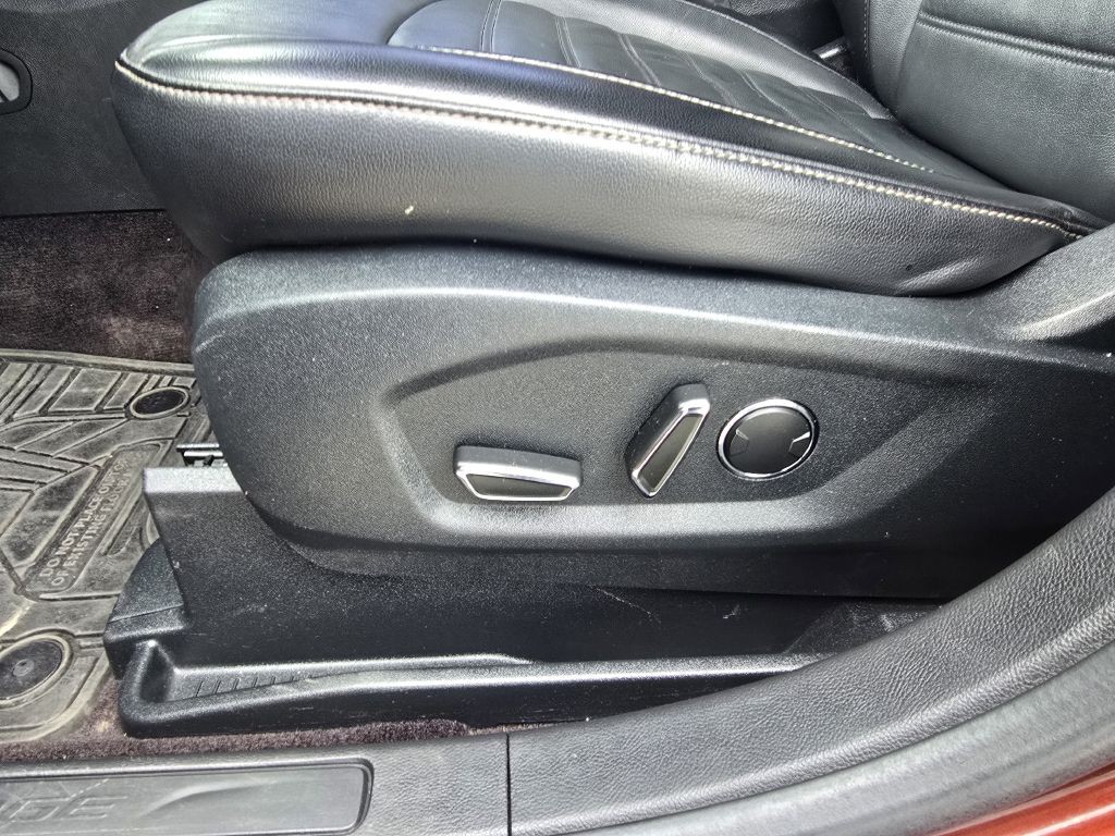 2016 Ford Edge Image 36
