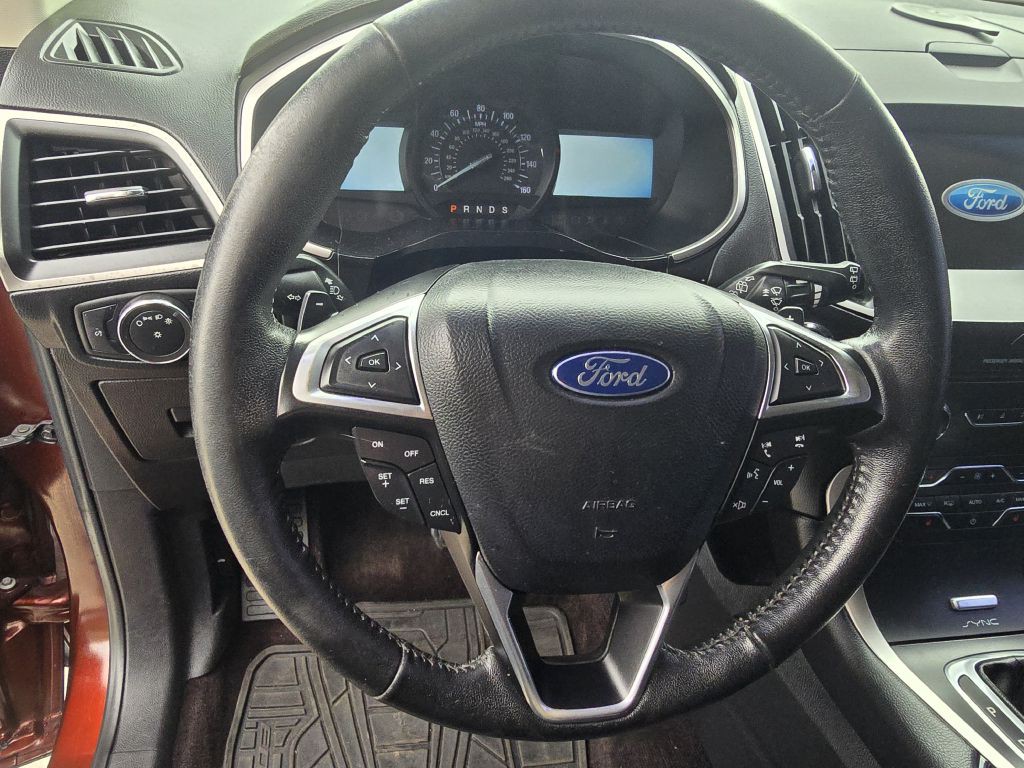 2016 Ford Edge Image 38