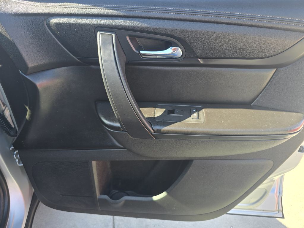 2016 Chevrolet Traverse Image 17