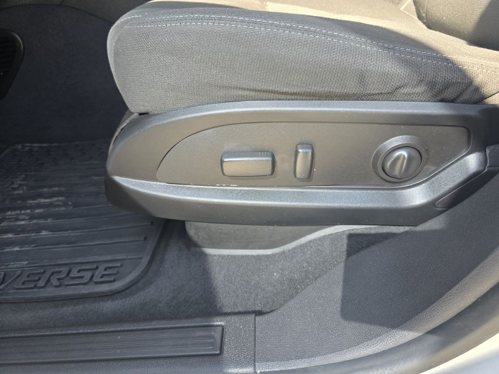 2016 Chevrolet Traverse Image 36
