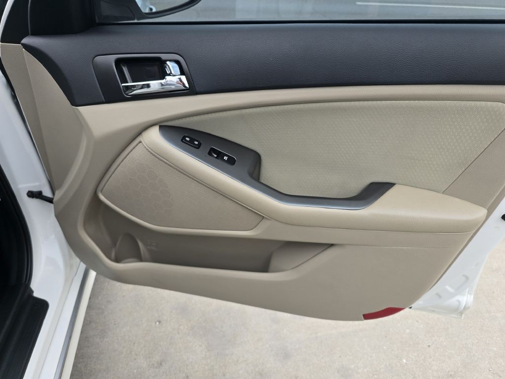 2013 Kia Optima Image 17