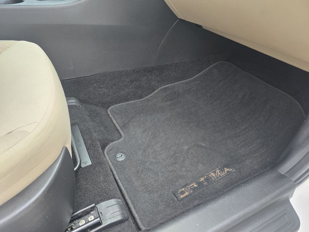 2013 Kia Optima Image 21