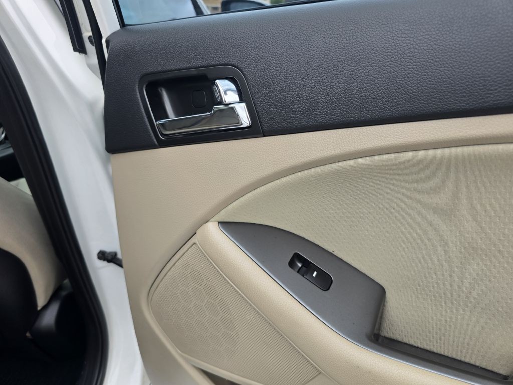 2013 Kia Optima Image 24