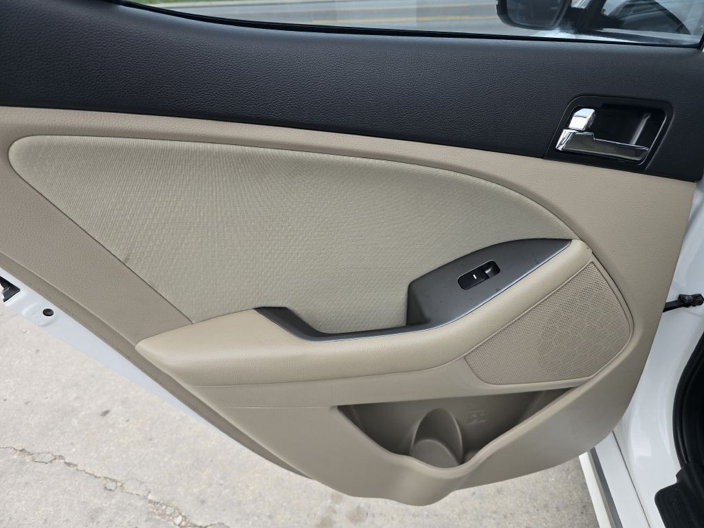 2013 Kia Optima Image 27