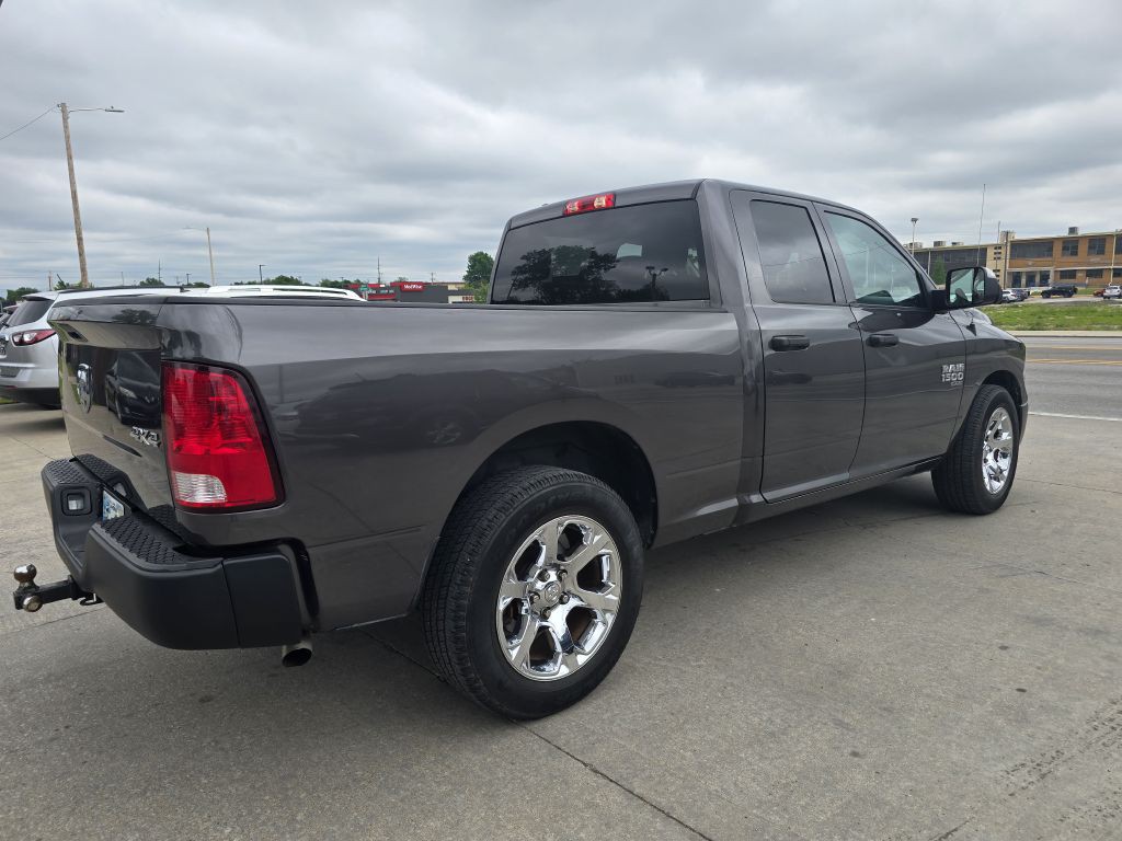 2021 RAM 1500 Image 3